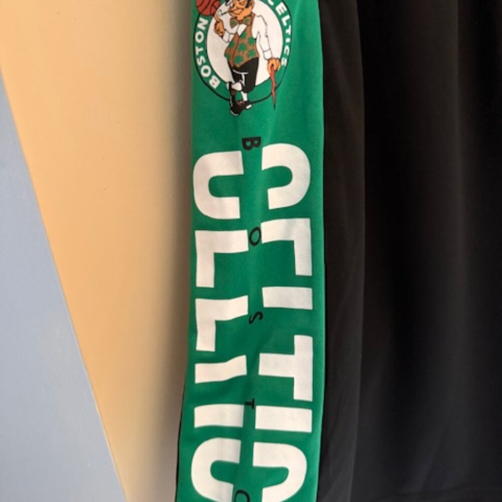 Boston Celtics Men's NBA Athletic Basketball Shorts - XL - Picture 4 of 6